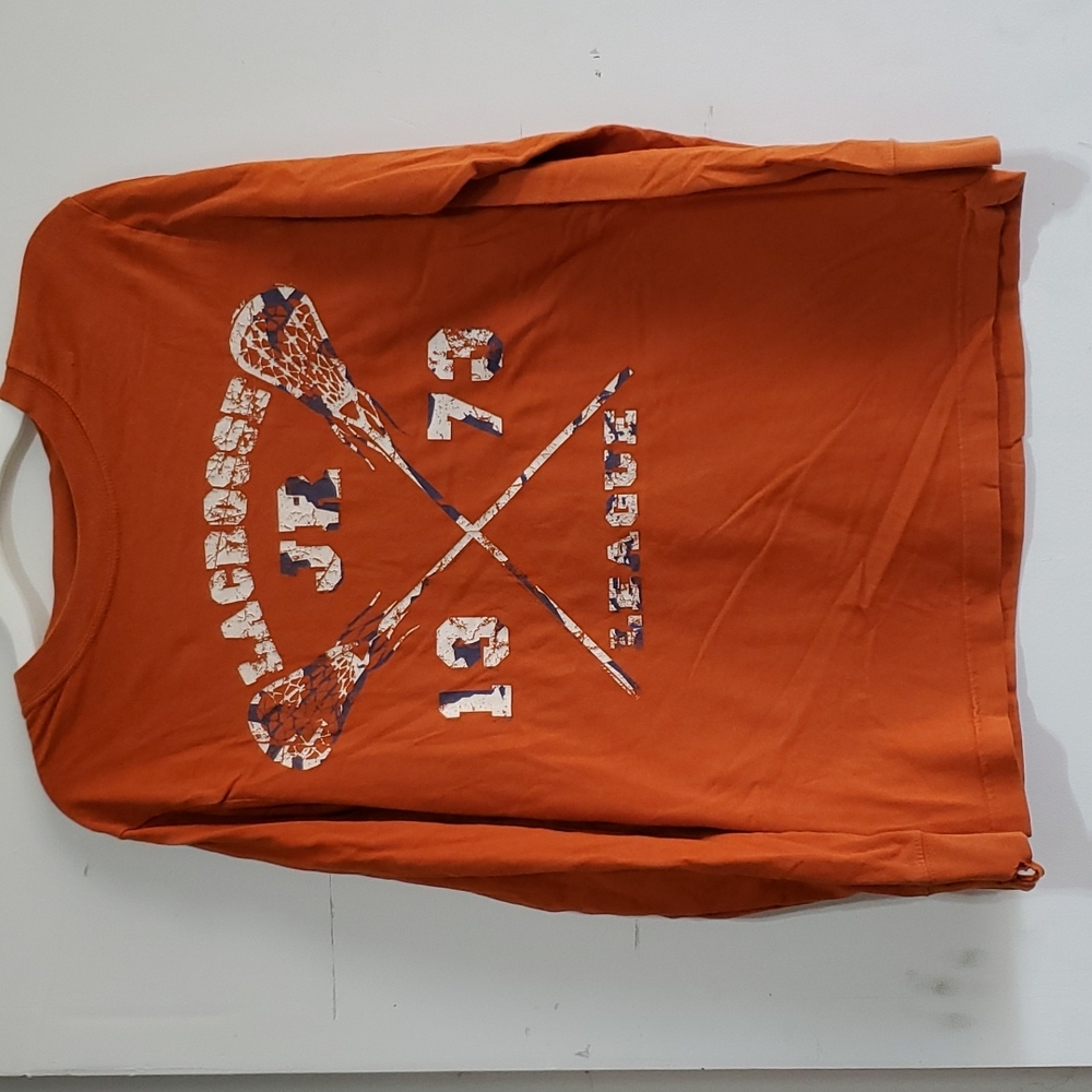 Rust colored shirt, excellent condition